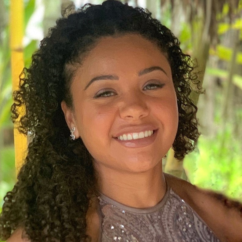 tierra-carter-headshot-square tierra-carter-headshot-square
